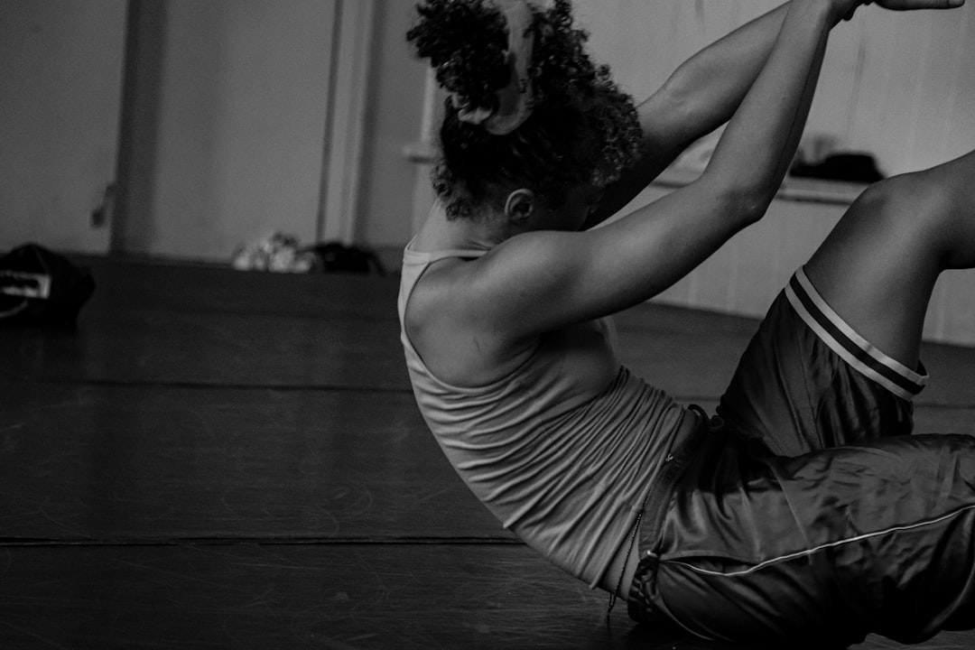 How to Lose Belly Fat and Build Muscle UK Man: A Beginner’s Guide